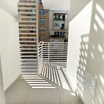 Maya Nest And Sampay Bay - Urban Vibe In The Heart Of Bari